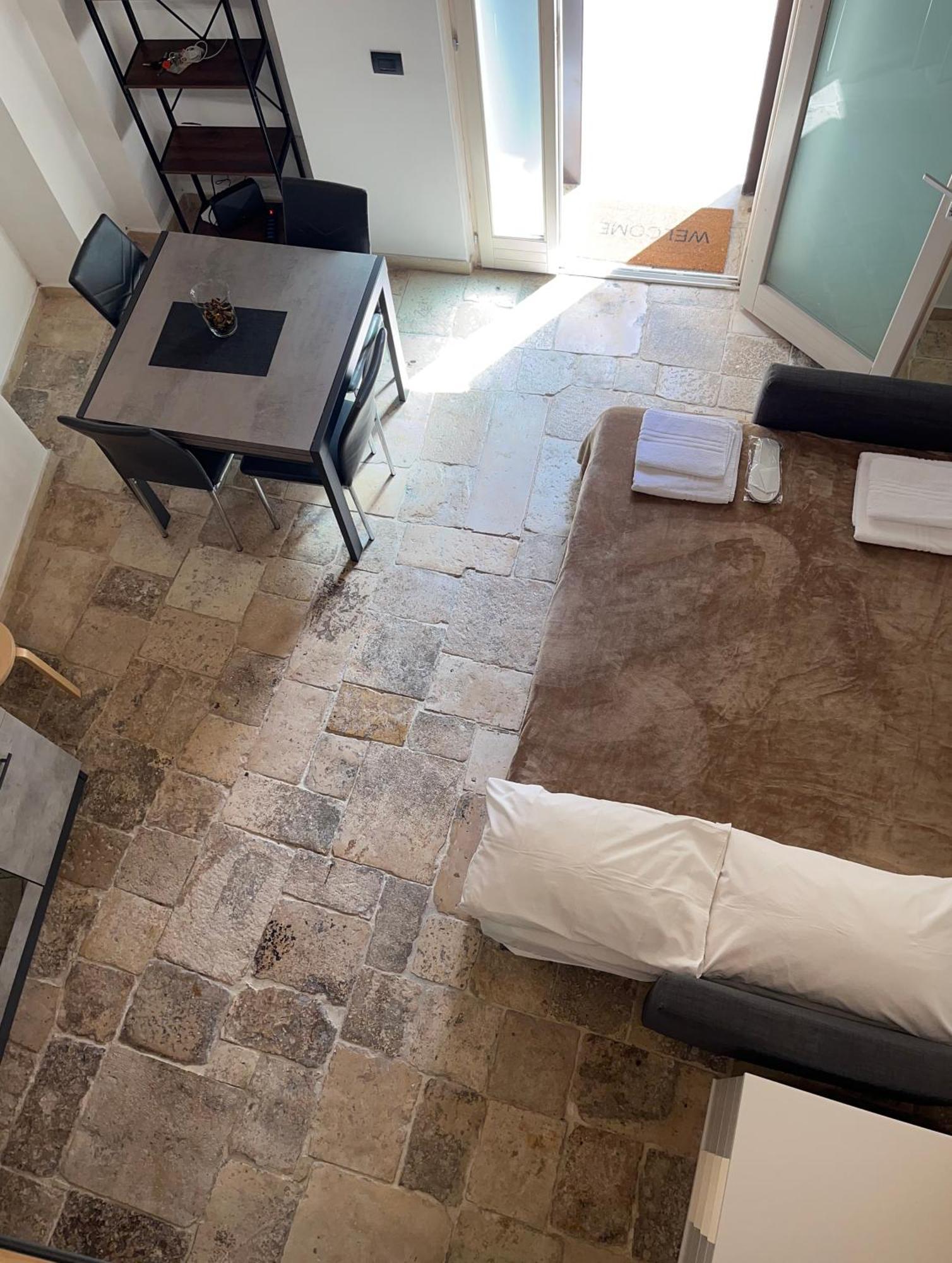 Appartamento Ground Stone Bari Esterno foto